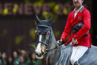 Steve Guerdat et Dynamix: au 4e rang du GP à Genève KEYSTONE/MARTIAL TREZZINI